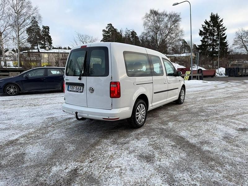 Begagnad VW Caddy Maxi Life 102 HK (75 kW) 2020 Vit Minibuss