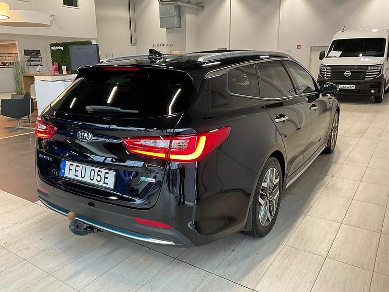 Begagnad Kia Optima Advance 205 HK (150 kW) 2019 Svart Kombi