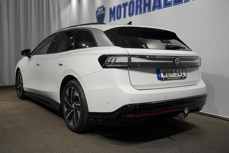 Begagnad VW ID.7 Pro 210 kW (286 HK) 2025 Vit Kombi