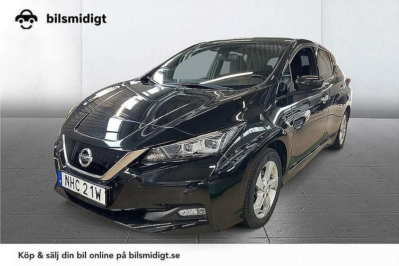 Svart Begagnad 2021 Nissan Leaf N-Connecta Halvkombi | 159 800 kr (Marknadspris) - Bild 1/3