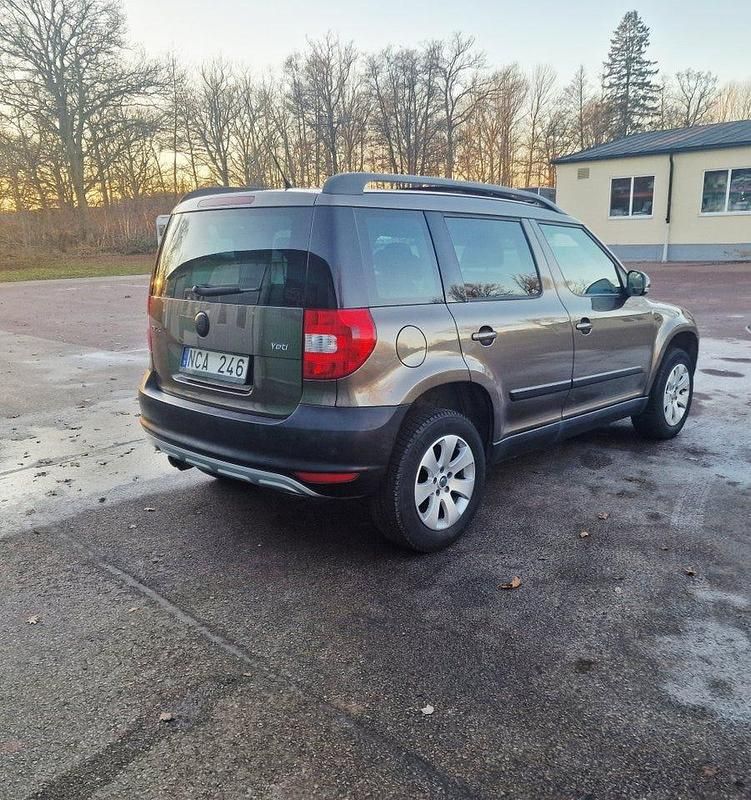 Begagnad Skoda Yeti Experience 160 HK (117 kW) 2010 Brun SUV