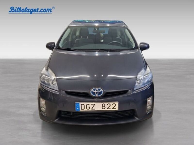 Grå Begagnad 2010 Toyota Prius Halvkombi | 94 900 kr (Marknadspris) - Bild 1/4
