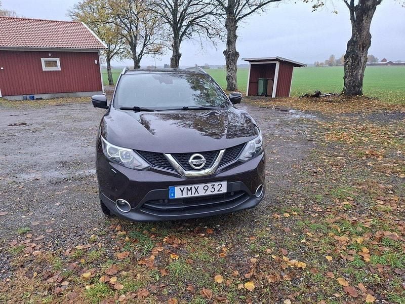 Begagnad 2017 Nissan Qashqai SUV | 99 900 kr (Bra pris) - Bild 1/4