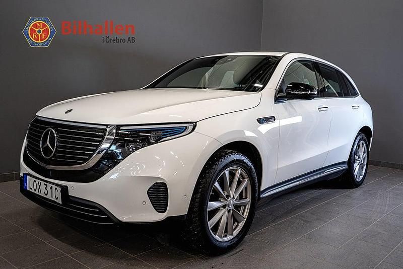 Vit Begagnad 2021 Mercedes EQC400 SUV | 369 900 kr - Bild 1/4