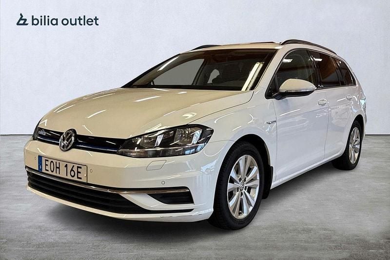 Vit Begagnad 2020 VW Golf VIII Kombi | 129 900 kr (Bra pris) - Bild 1/3