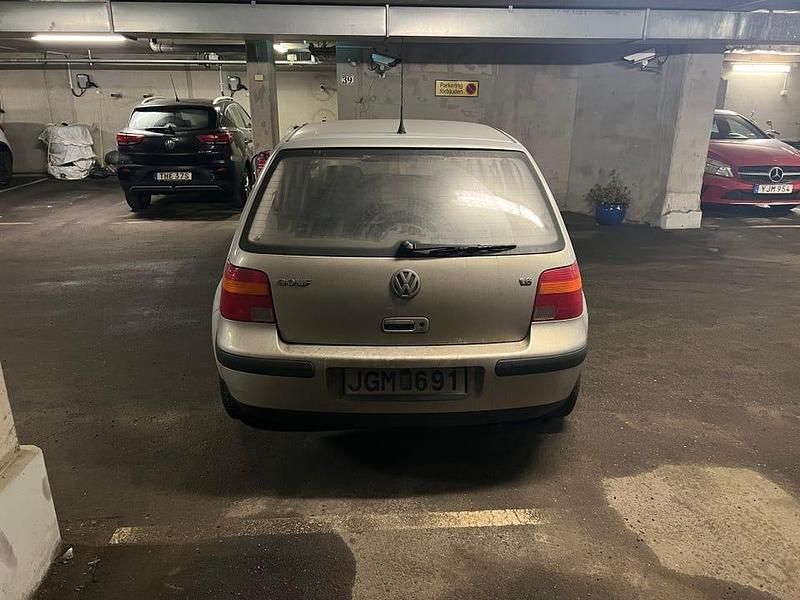 Begagnad VW Golf IV 101 HK (74 kW) 2000