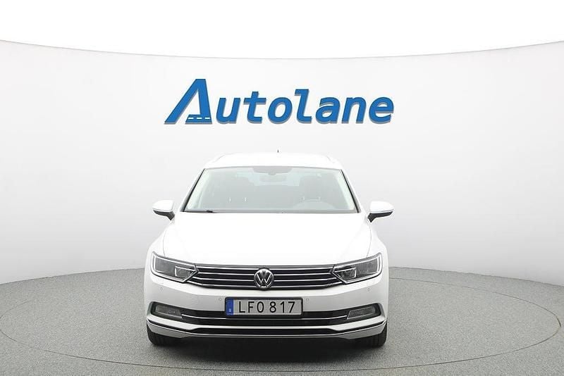 Begagnad VW Passat GT 190 HK (139 kW) 2018 Vit Kombi