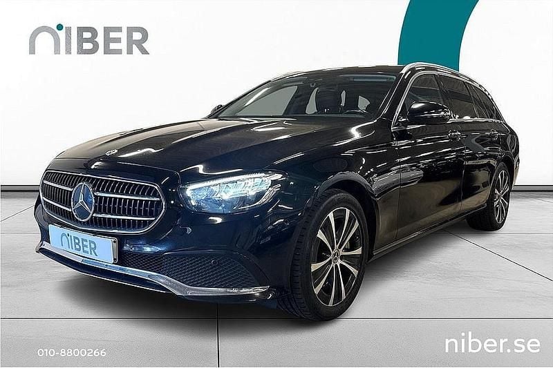 Svart Begagnad 2022 Mercedes E300 Kombi | 249 900 kr - Bild 1/4