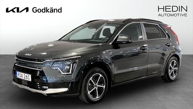 Grå (black) Begagnad 2022 Kia Niro Advance SUV | 359 900 kr (Dyr) - Bild 1/4