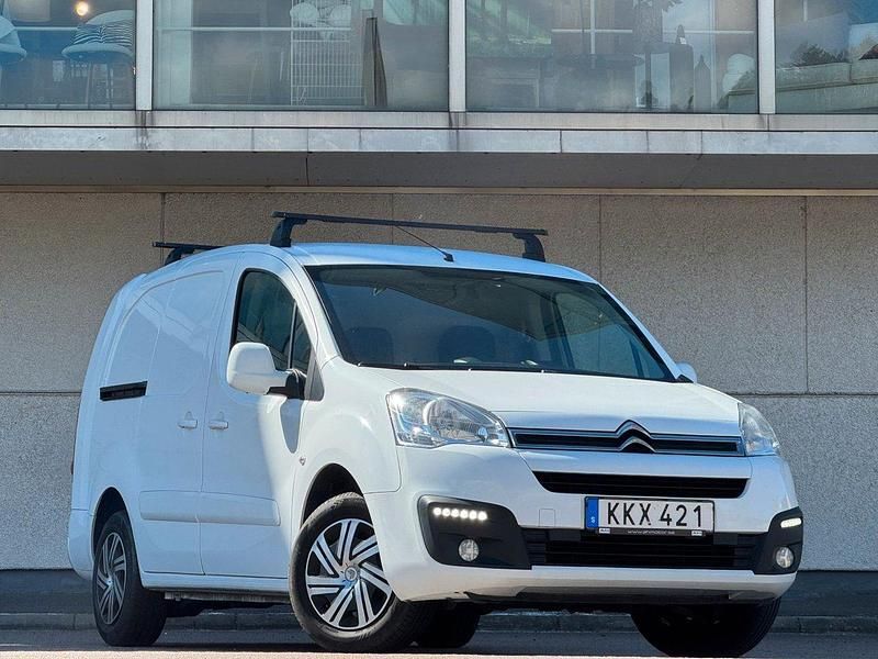 Vit Begagnad 2018 Citroën Berlingo Minibuss | 104 900 kr (Marknadspris) - Bild 1/4