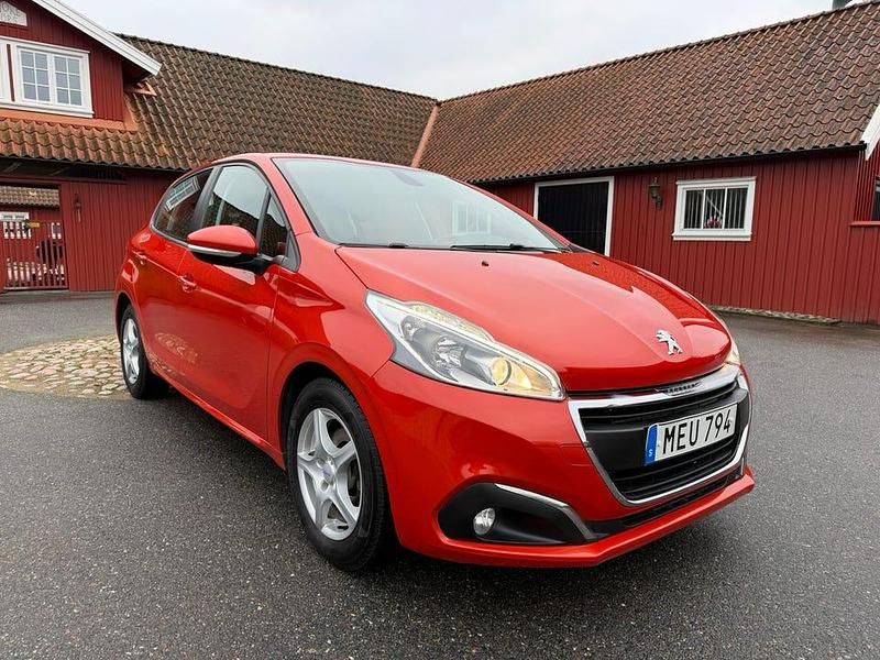 Begagnad 2015 Peugeot 208 Halvkombi | 75 000 kr (Marknadspris) - Bild 1/4