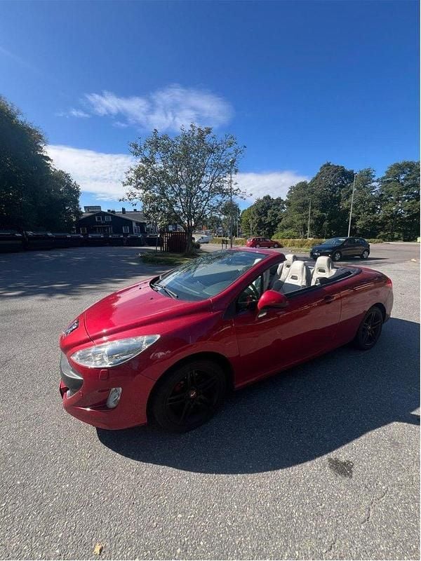Röd Begagnad 2009 Peugeot 308 CC Cab | 79 000 kr (Marknadspris) - Bild 1/4