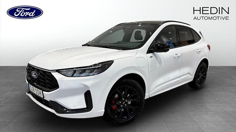 Frozen white Ny 2025 Ford Kuga ST-Line X SUV | 494 900 kr (Dyr) - Bild 1/4