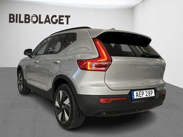 Begagnad Volvo EX40 Plus 188 kW (256 HK) 2024 Silver SUV