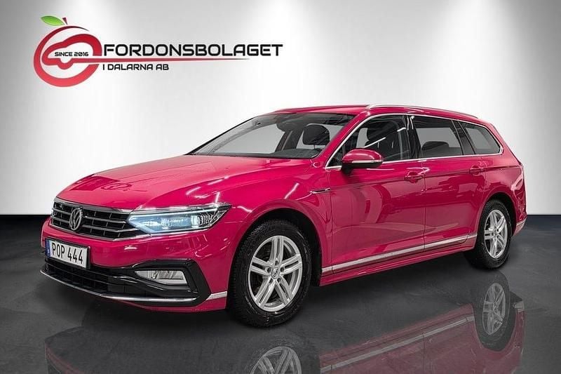 Röd Begagnad 2020 VW Passat R-line Kombi | 239 800 kr (Lite dyr) - Bild 1/4