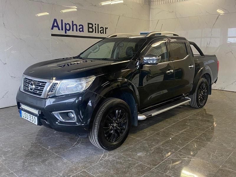 Svart Begagnad 2017 Nissan Navara Pickup | 139 900 kr - Bild 1/4