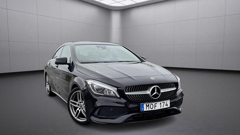 Svart Begagnad 2018 Mercedes CLA180 Sedan | 165 500 kr - Bild 1/4