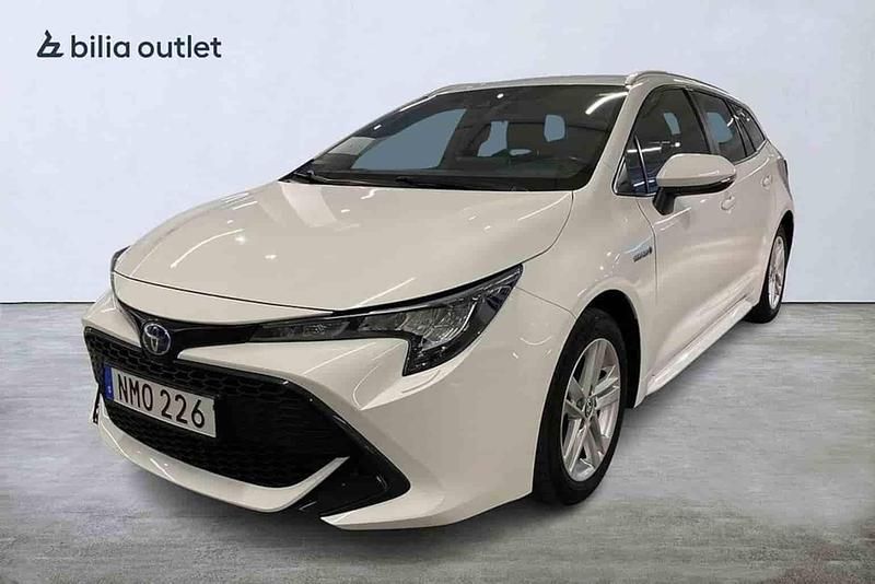 Vit Begagnad 2021 Toyota Corolla Kombi | 224 000 kr - Bild 1/1