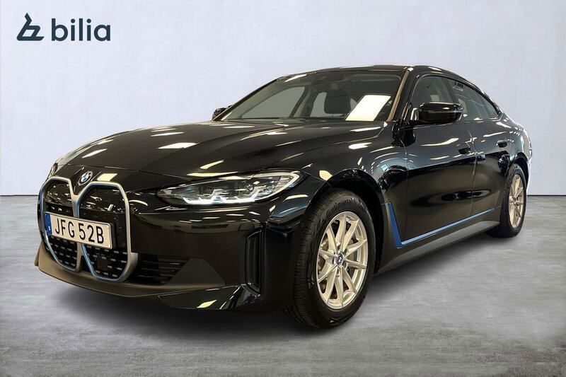 Svart Begagnad 2024 BMW i4 Shadowline Sedan | 549 000 kr (Superpris) - Bild 1/4