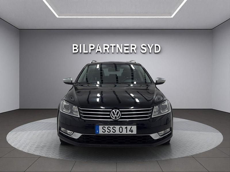 Svart Begagnad 2014 VW Passat Alltrack Kombi | 104 800 kr (Bra pris) - Bild 1/4