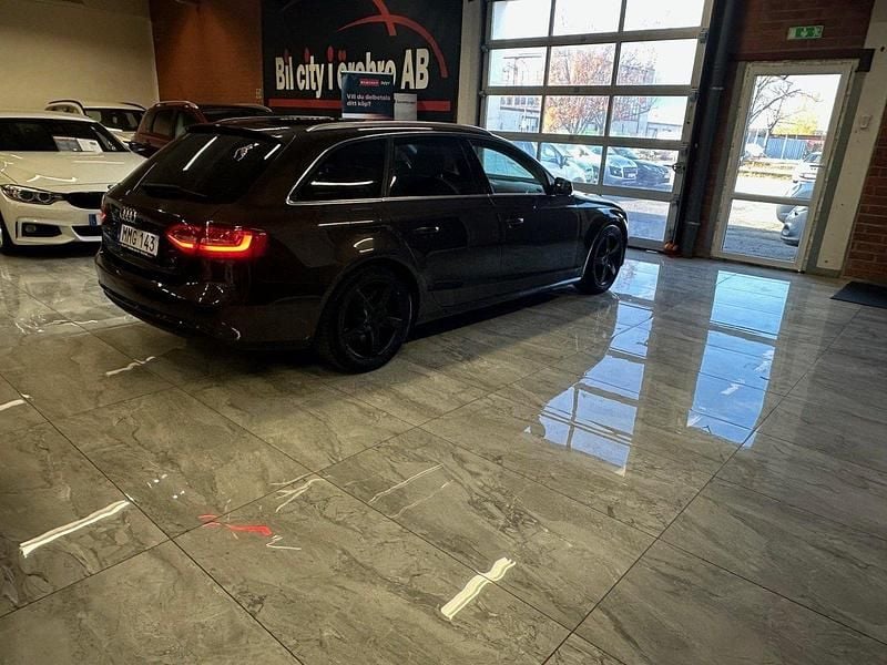 Begagnad Audi A4 Sport 163 HK (119 kW) 2013 Brun Kombi