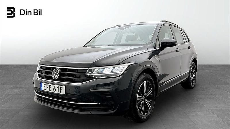 Urano grey Begagnad 2024 VW Tiguan SUV | 339 900 kr (Bra pris) - Bild 1/4