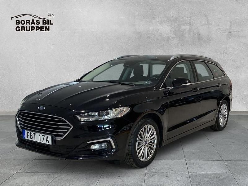 Svart Begagnad 2022 Ford Mondeo Kombi | 239 000 kr (Marknadspris) - Bild 1/4