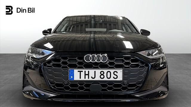 Begagnad Audi A3 Proline 150 HK (110 kW) 2025 Brilliantsvart Sedan