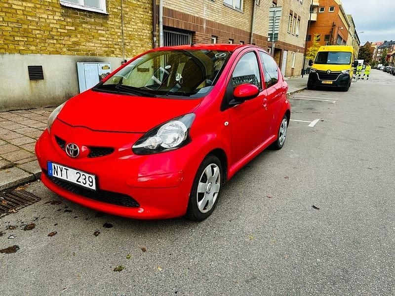 Begagnad 2008 Toyota Aygo Halvkombi | 44 999 kr (Marknadspris) - Bild 1/4
