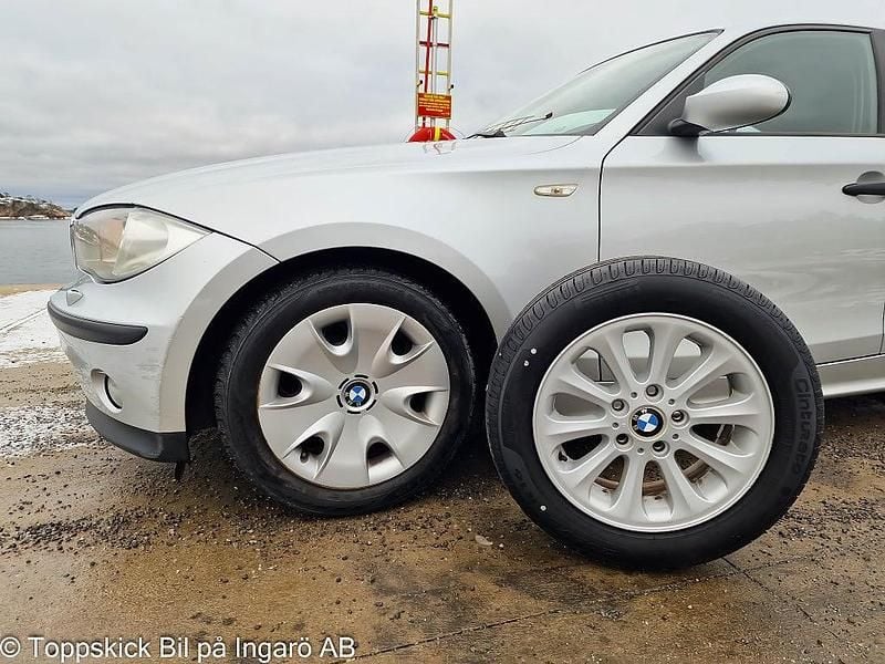 Begagnad BMW 116 116 HK (85 kW) 2006 Grå Halvkombi