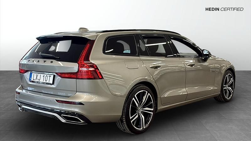 Begagnad Volvo V60 R-Design 340 HK (250 kW) 2020 Grå Kombi
