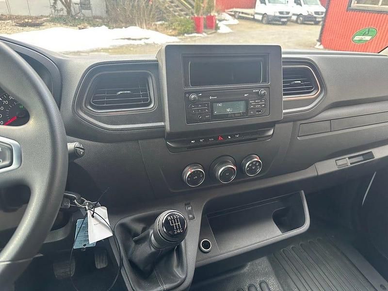 Begagnad Renault Master 150 HK (110 kW) 2022 Vit Minibuss