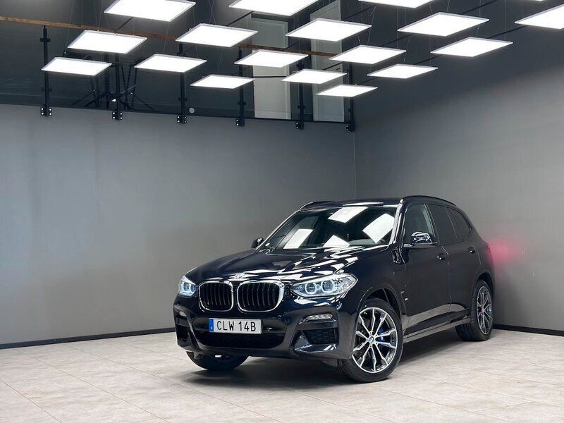 Svart Begagnad 2020 BMW X3 M Sport SUV | 389 900 kr (Marknadspris) - Bild 1/3