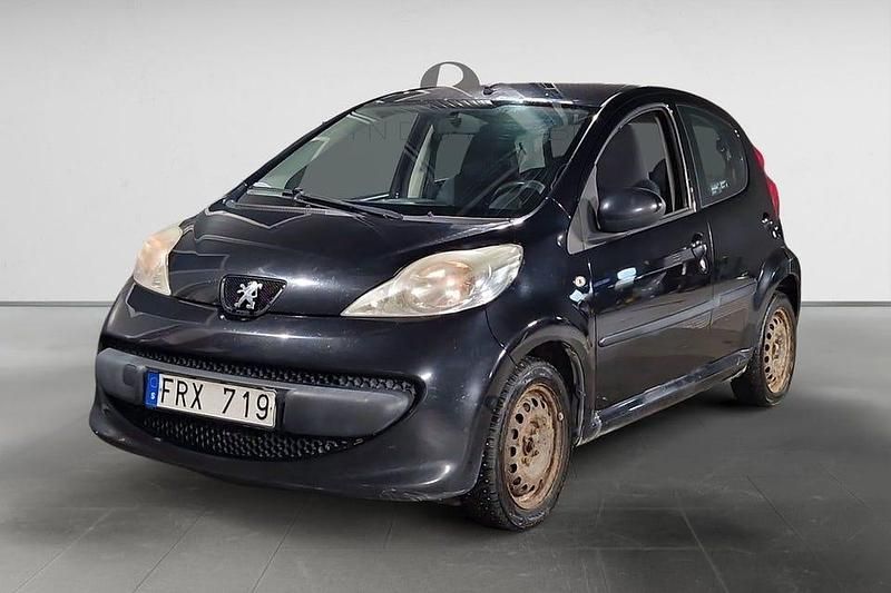 Svart Begagnad 2007 Peugeot 107 Halvkombi | 9 900 kr (Bra pris) - Bild 1/3