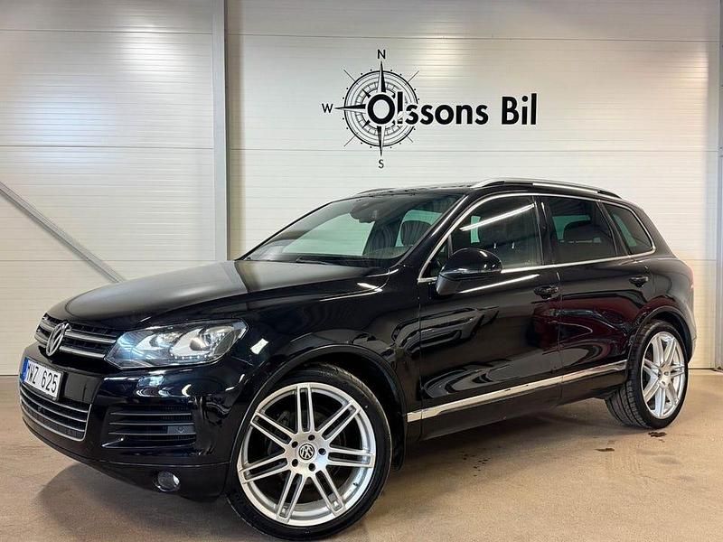Svart Begagnad 2012 VW Touareg SUV | 159 900 kr (Marknadspris) - Bild 1/4