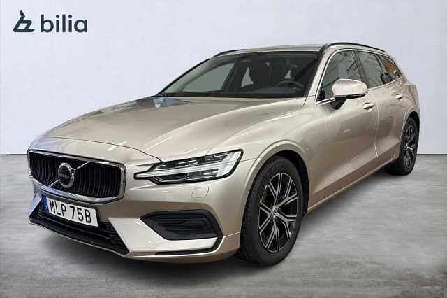 Ljusgrå Begagnad 2023 Volvo V60 Core Kombi | 349 900 kr (Marknadspris) - Bild 1/4