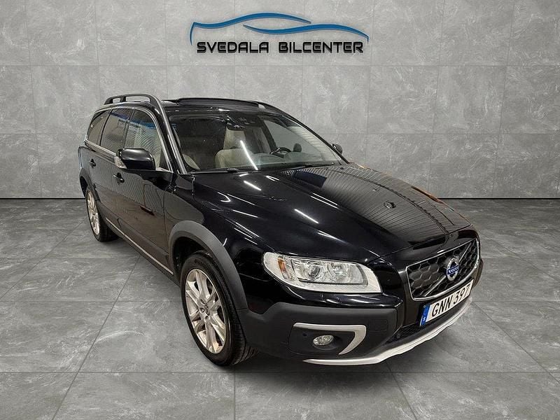 Svart Begagnad 2014 Volvo XC70 Summum Kombi | 144 500 kr (Marknadspris) - Bild 1/4