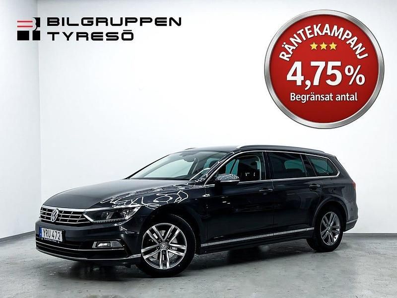 Mörkgrå (grå) Begagnad 2018 VW Passat R-line Kombi | 159 900 kr (Bra pris) - Bild 1/4