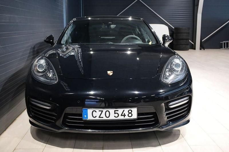 Begagnad Porsche Panamera GTS 441 HK (324 kW) 2014 Svart Sedan