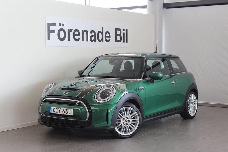 Grön Begagnad 2022 Mini Cooper SE Halvkombi | 259 000 kr - Bild 1/4