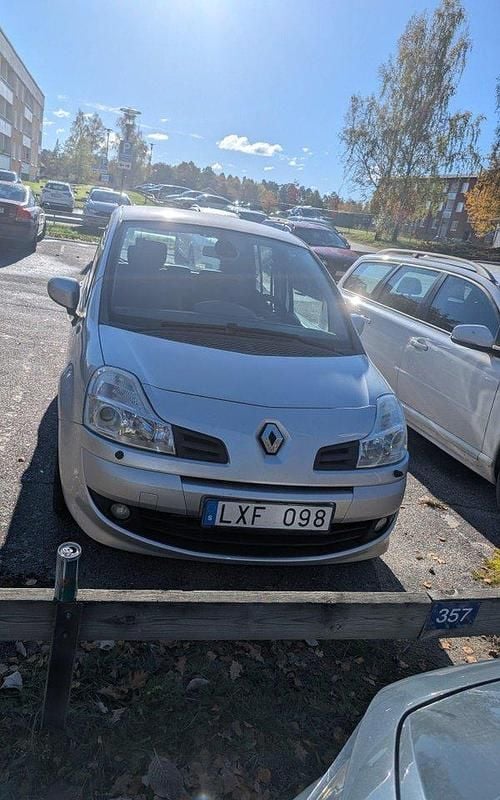 Silver Begagnad 2012 Renault Grand Modus Minibuss | 20 000 kr - Bild 1/3