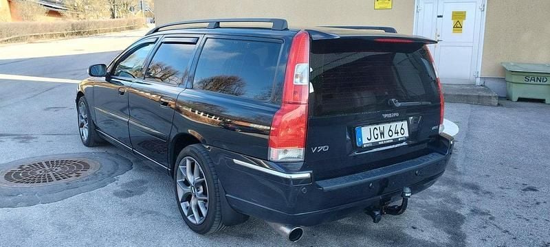 Begagnad 2007 Volvo V70 Summum Kombi | 38 000 kr (Bra pris) - Bild 1/4