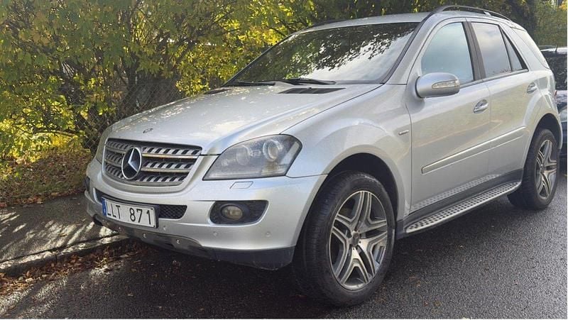 Silver Begagnad 2008 Mercedes ML320 SUV | 64 800 kr (Superpris) - Bild 1/4