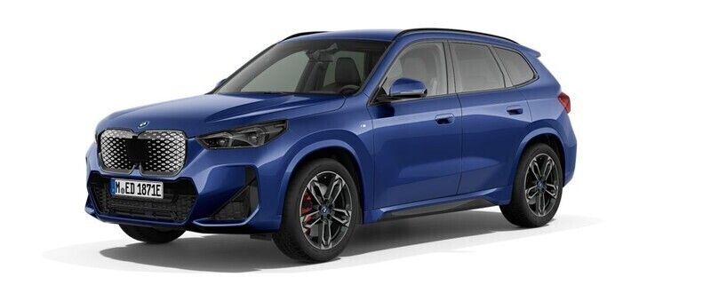 Blå (m portimao blue metallic) Ny 2025 BMW iX1 Comfort Edition SUV | 676 600 kr (Lite dyr) - Bild 1/4