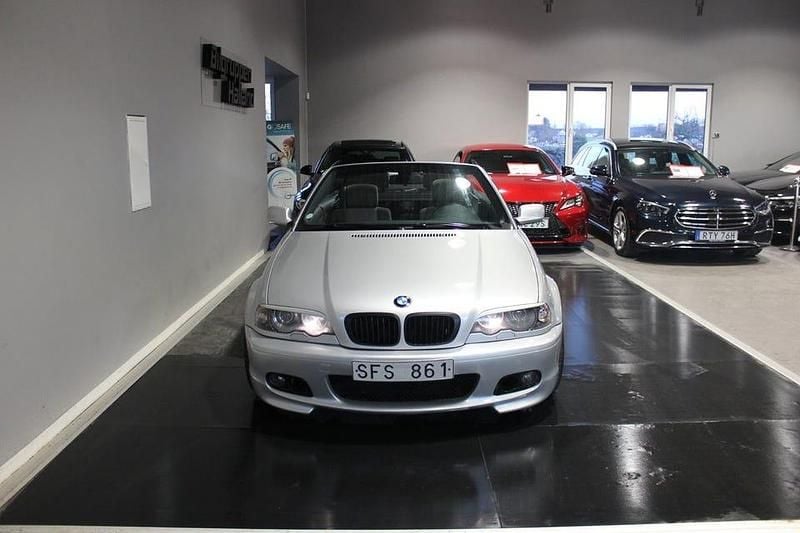 Begagnad BMW 325 M Sport 192 HK (141 kW) 2001 Silver Cab