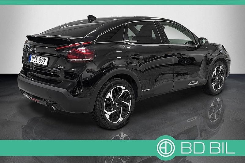 Begagnad Citroën C4 PureTech 131 HK (96 kW) 2023 Svart Halvkombi