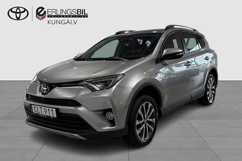 Silver Begagnad 2017 Toyota RAV4 Hybrid Executive SUV | 229 900 kr (Marknadspris) - Bild 1/3