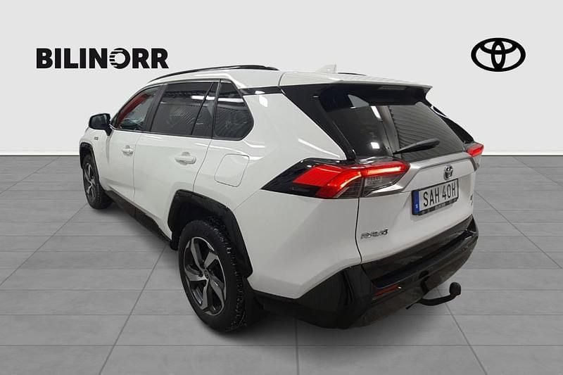Begagnad Toyota RAV4 Hybrid Edition 185 HK (136 kW) 2022 Vit SUV