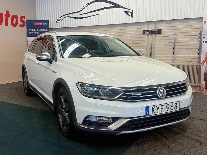 Begagnad VW Passat Alltrack 190 HK (139 kW) 2015 Vit Kombi