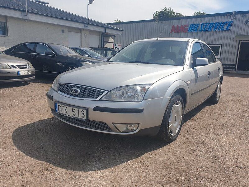 Silver Begagnad 2006 Ford Mondeo Sedan | 24 500 kr (Lite dyr) - Bild 1/4